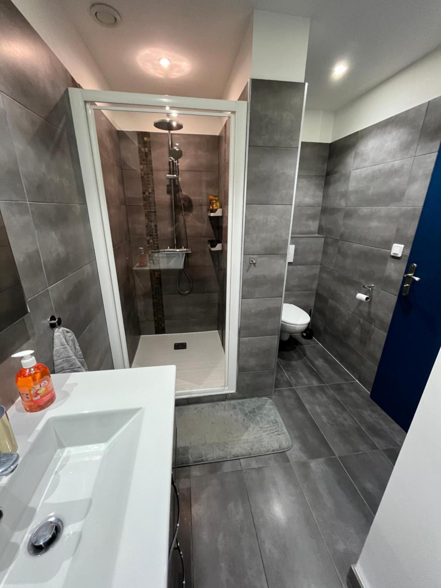 T3 - Front De - Parking - Confort Apartment *